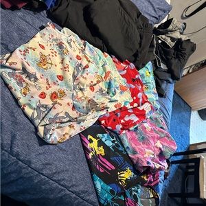 Scrub sets pants r large n top xl